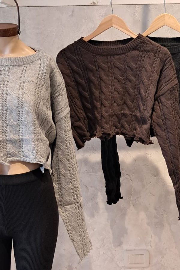SWEATER CORTO ROTURA IMPORTADO